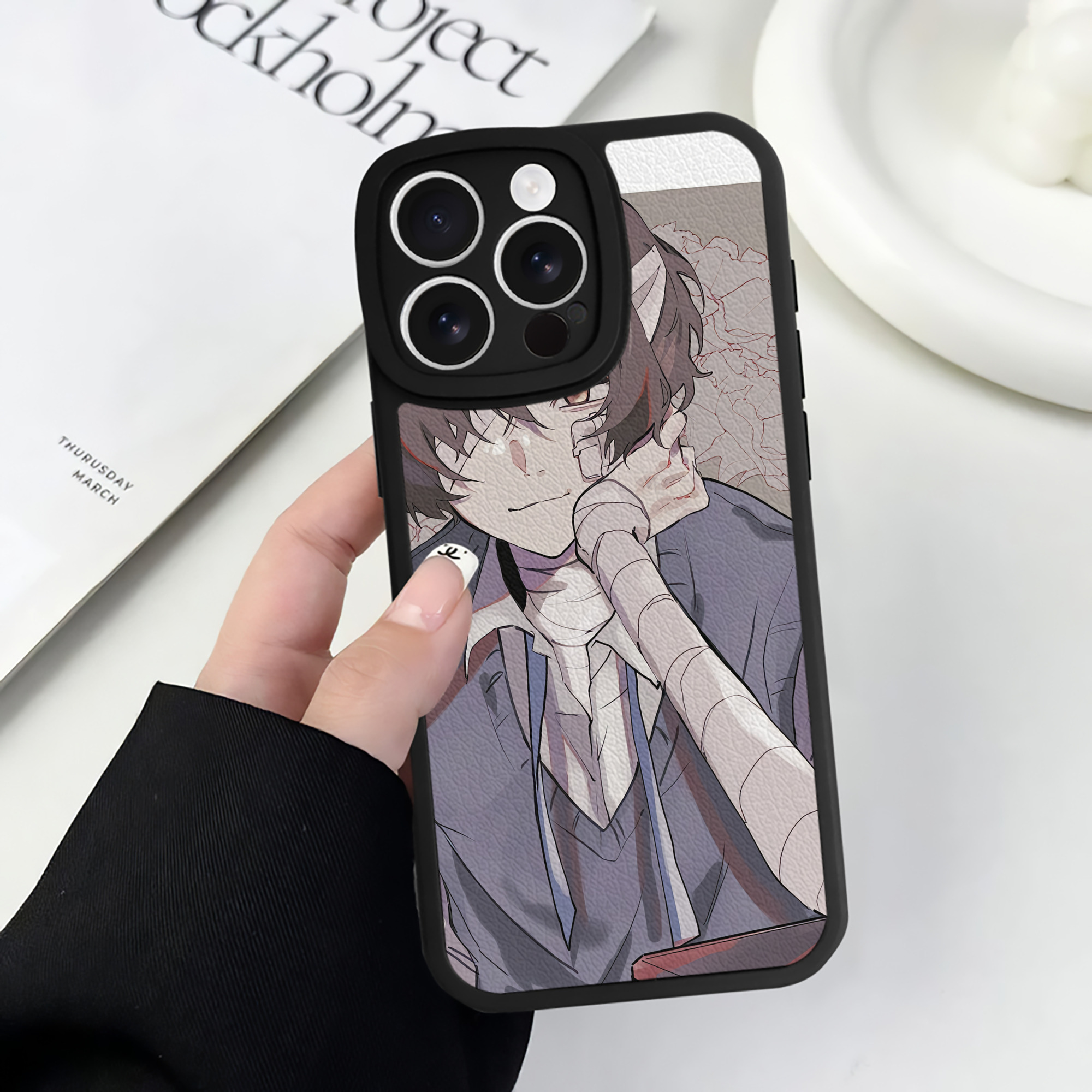（画像用） 文豪ストレイドッグス Bungo Stray Dogs 【iPhone 16シリーズ対応】シリコンスマホケース（レザー調） 材質：シリコン